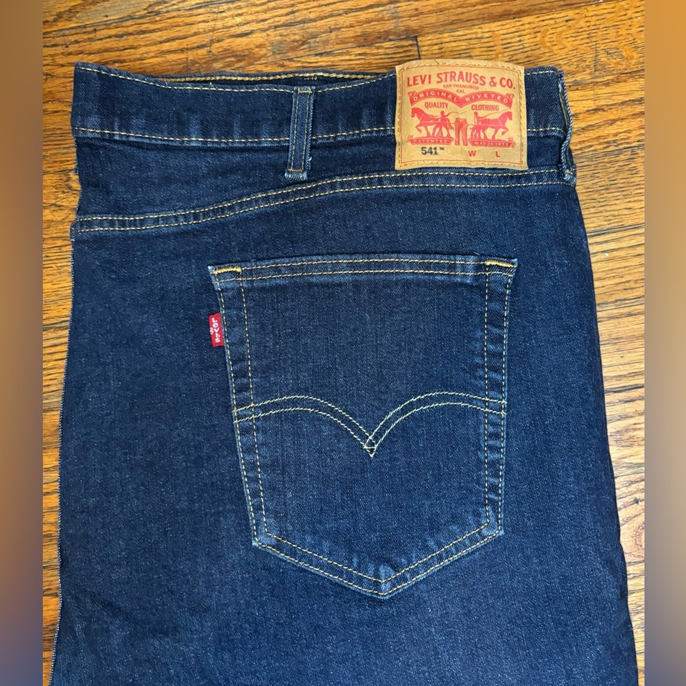 Levi's Men's Dark Blue Slim Straight Jeans